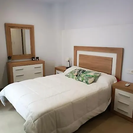 Loving Corazones Daire Granada